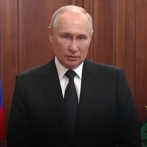 Putin đã trốn khỏi Moscow để trú ẩn tại ‘cung điện bí mật’ của mình sau cuộc nổi loạn của Tập đoàn Wagner